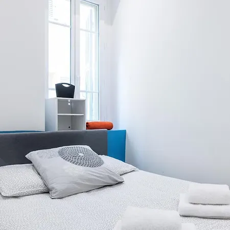 Garibaldi Square - Cozy 1 Bdr Old Town Ac Nice
